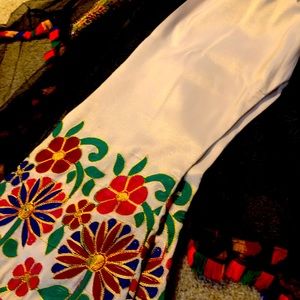 Indian Pakistani Bangali dress with embroidery in M Size